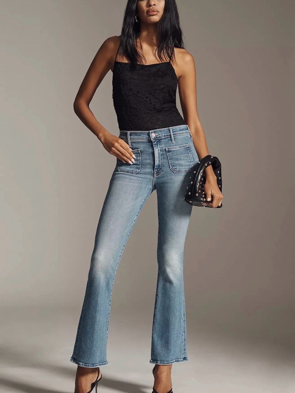 NWT MOTHER The Patch Pocket Weekender Mid Rise
Flare Jeans Poppin Wheelies 32